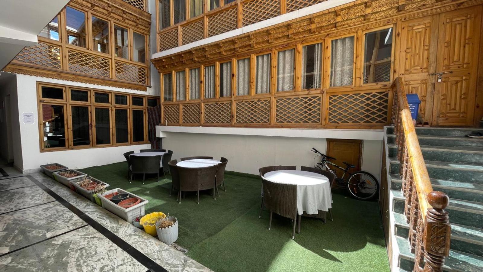 Hotel Khardongla Лех Экстерьер фото